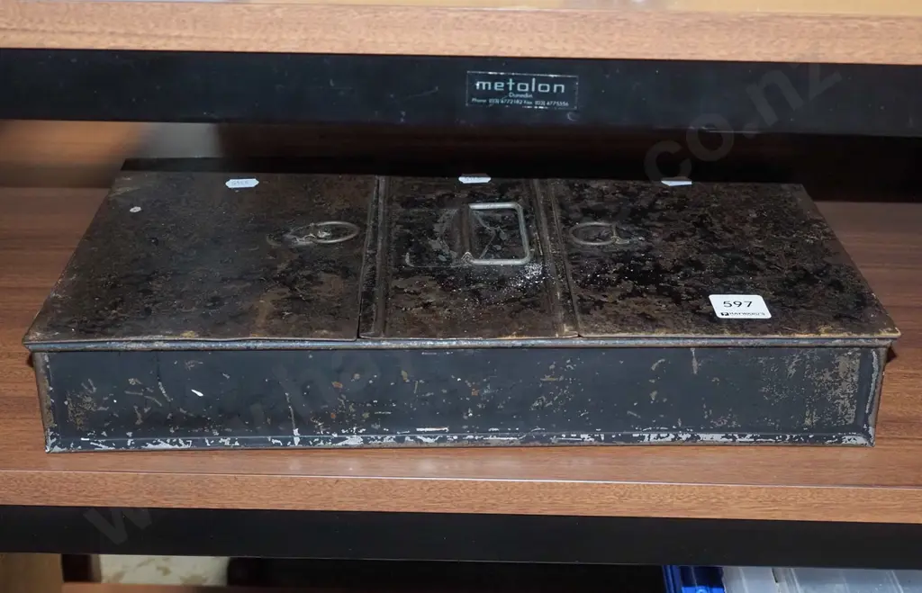 metal safe box Image 1++