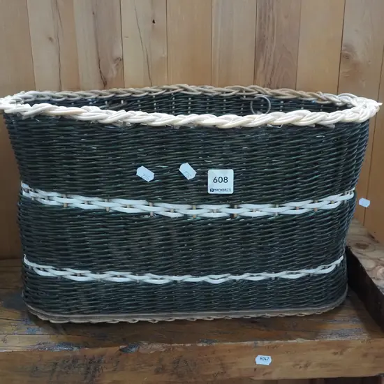 woven plastic basket