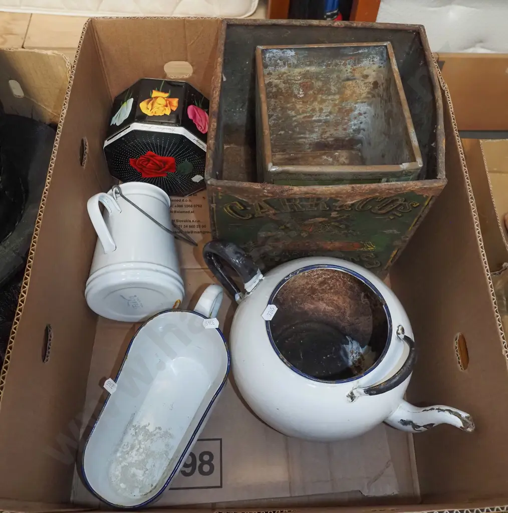 box; enamel ware, vinatge tins Image 1++