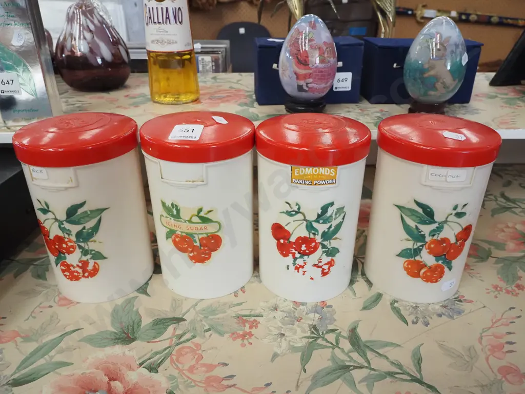 4x Tiger Tea canisters Image 1++