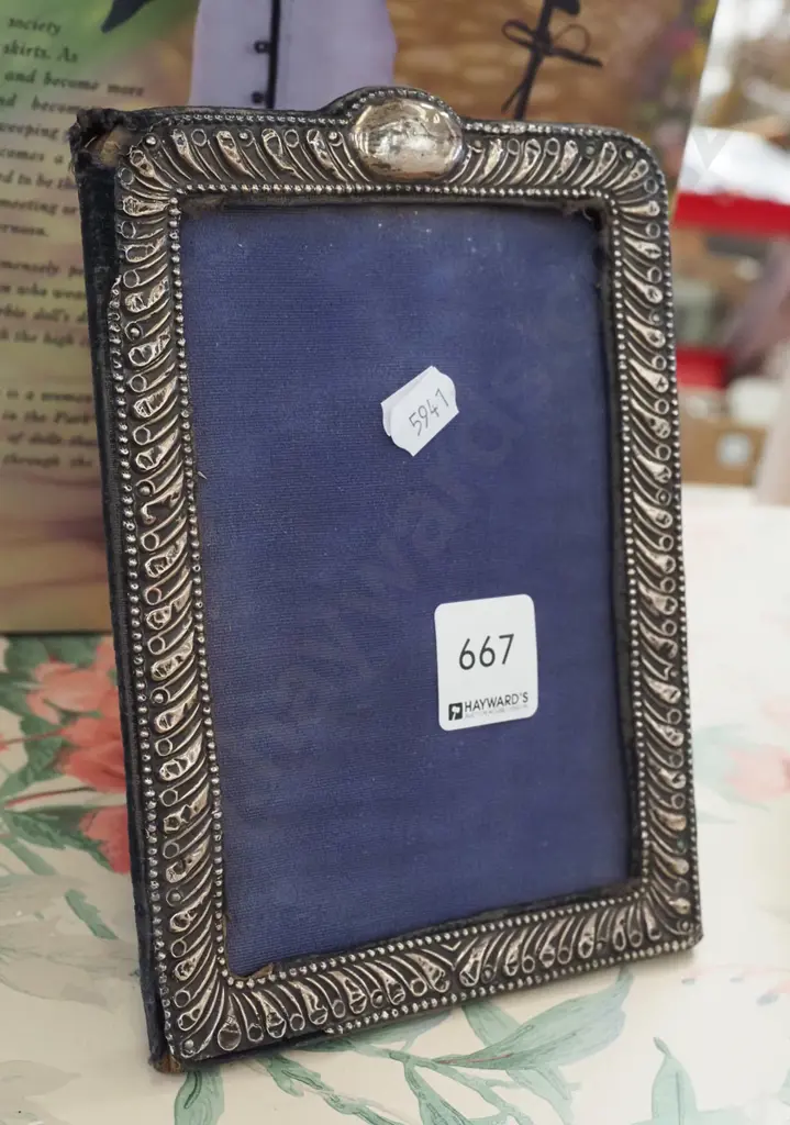 silver? photo frame Image 1++