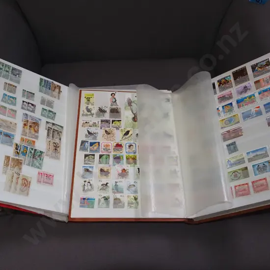 2x stamp albums