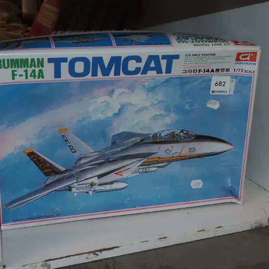 yet to be assembled scale model of F/40A Tom Cat