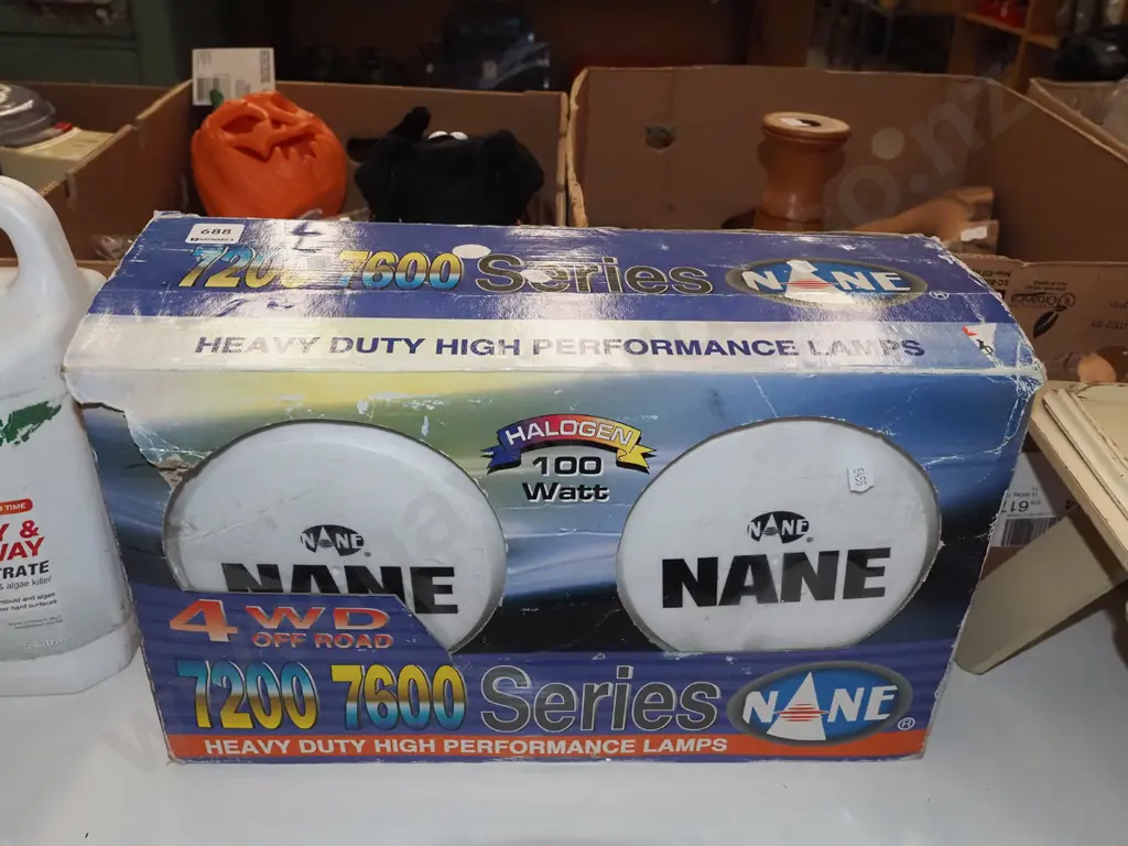 pair of high performance halogen 100w headlights Image 1++