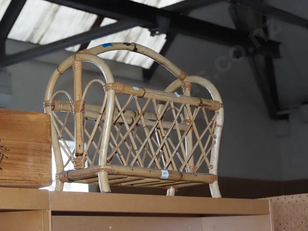 bamboo magazine rack Image 1++