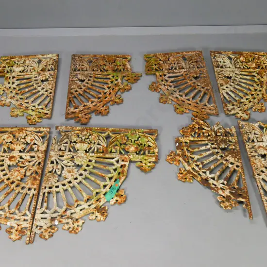 4 pairs of Victorian cast iron verandah corner sections - corrosion and some missing parts Full bracket H-670 W-540