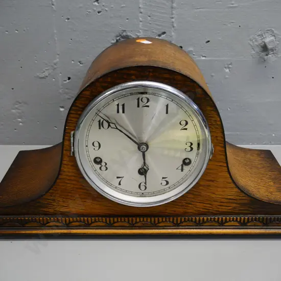 deco Whittington oak-cased Westminster chime mantel clock with key H-230 W-420