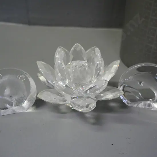 Austrian crystal flower shaped candle holder H-60 and 2 small Mats Jonasson Sweden crystal animal ornaments