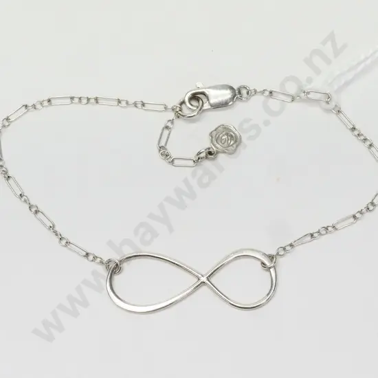 small silver bracelet stamped 925