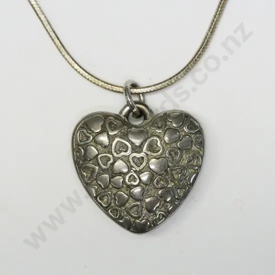 silver heart pendant on silver chain stamped 925