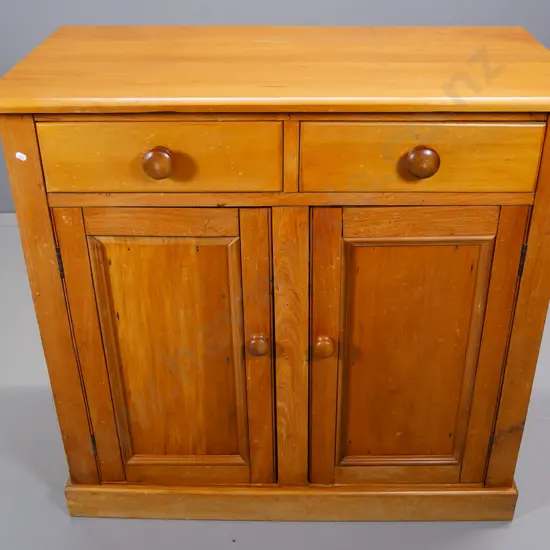 vintage kauri 2-door 2-drawer sideboard H-980 W-1040 D-500