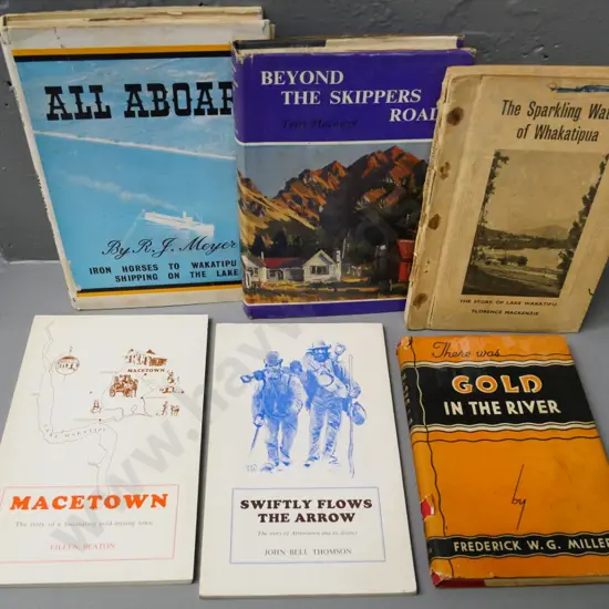 7 New Zealand books - Queenstown and surrounding areas and Clutha/Molyneux river