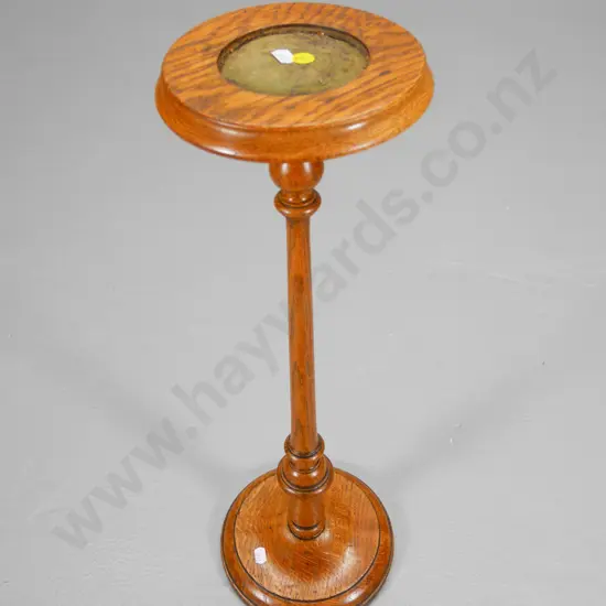 vintage turned oak smoker's stand H-580 Diameter 190 at base