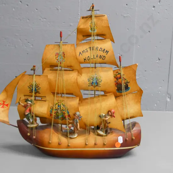 wood based sailing ship table lamp with 3 pirate figures  - English plug H-400 W-400