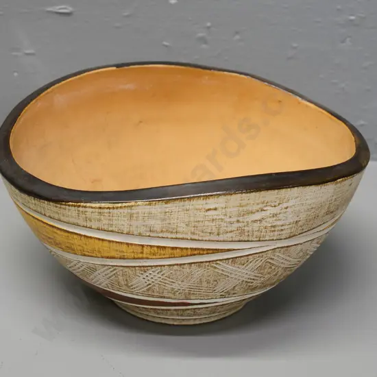 German pottery oval bowl H-125 W-230