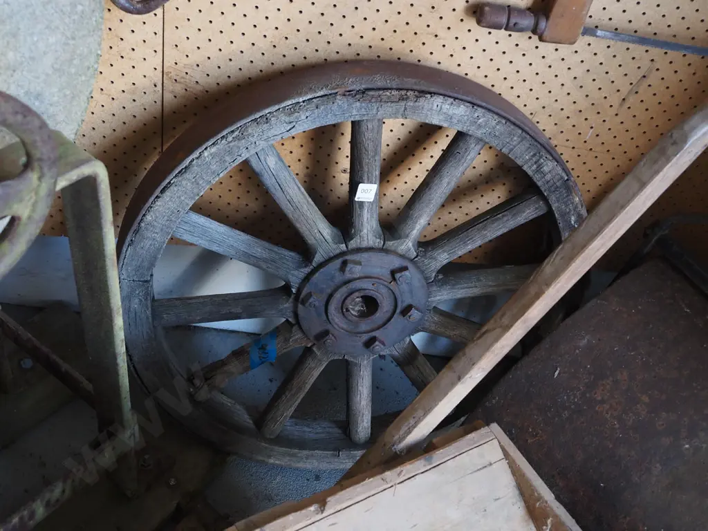 vintage wooden spoked wheel Diam560 Image 1++