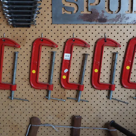 5x G clamps - red dots