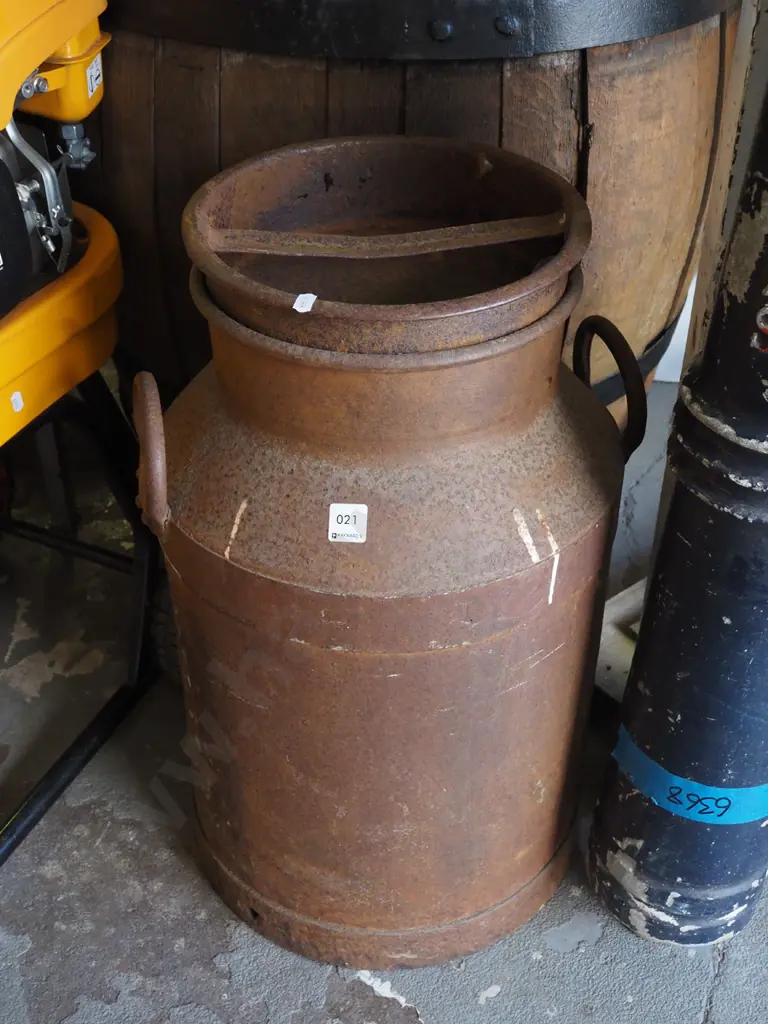large rusty milk pail Image 1++