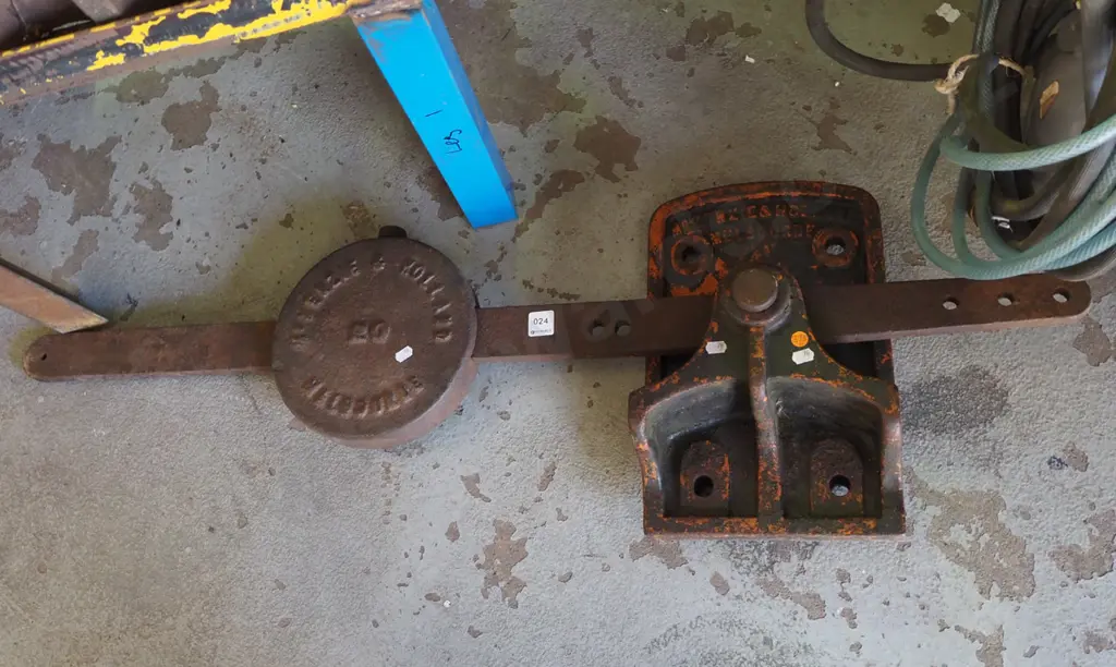 NZ Railway signal arm changer Image 1++