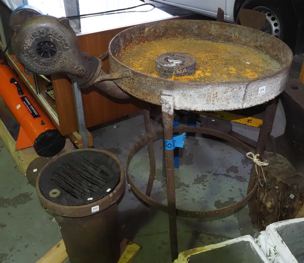 blacksmith's portable forge with British Alcosa hand operated blower Image 1++