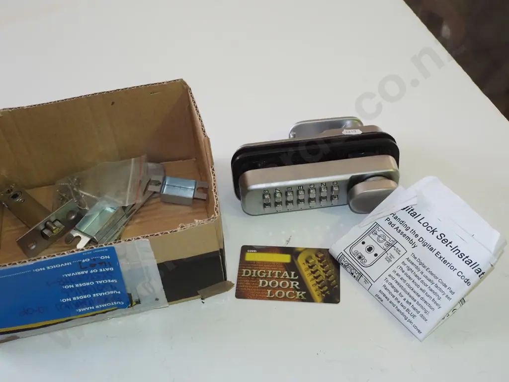 as new keypad door lock Image 1++