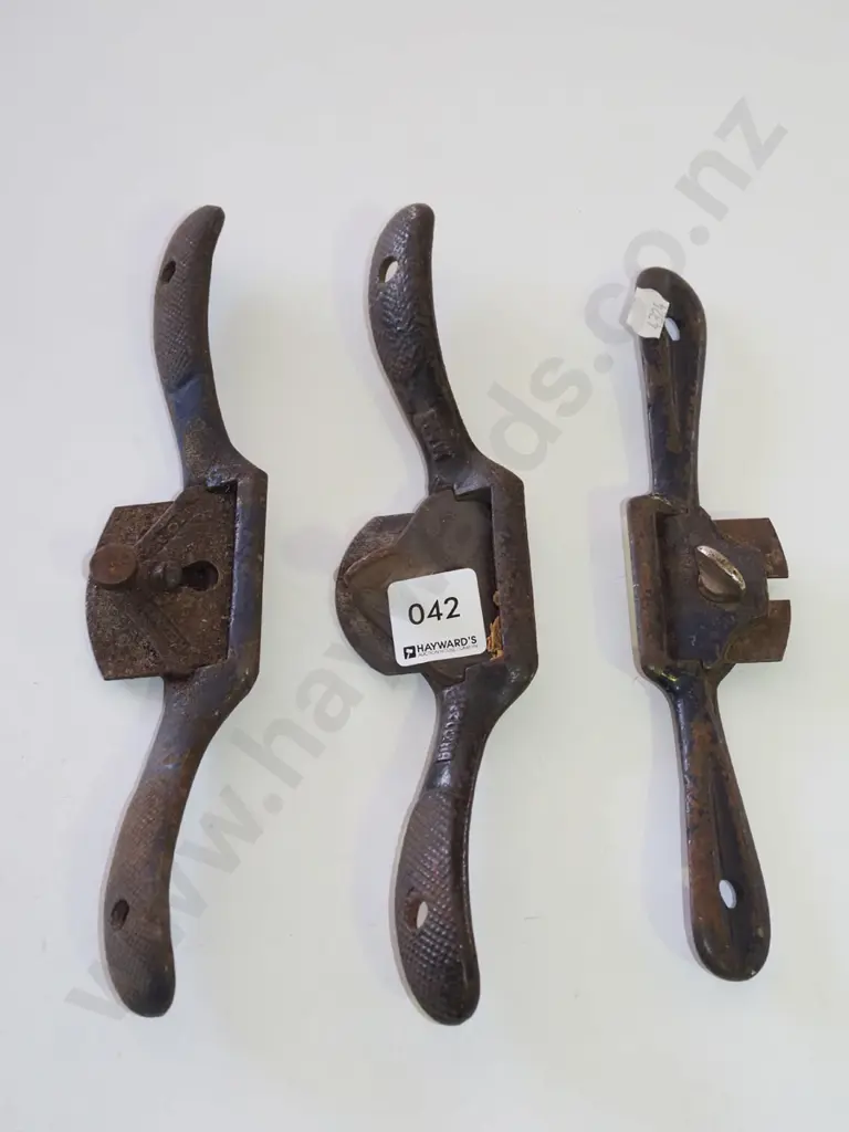 3x vintage spoke shaves Image 1++