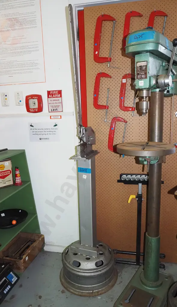 metal guillotine on homemade stand Image 1++