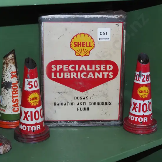 vintage Shell lubricant tin, 3x spouts