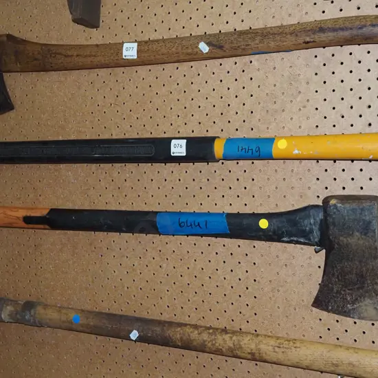 sledge hammer, axe - yellow dots