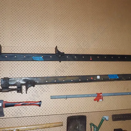 pair of long heavy duty sash clamps