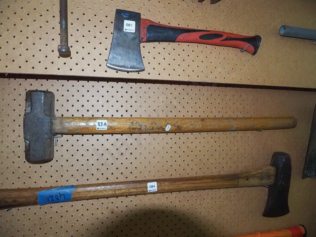 sledge hammer Image 1++