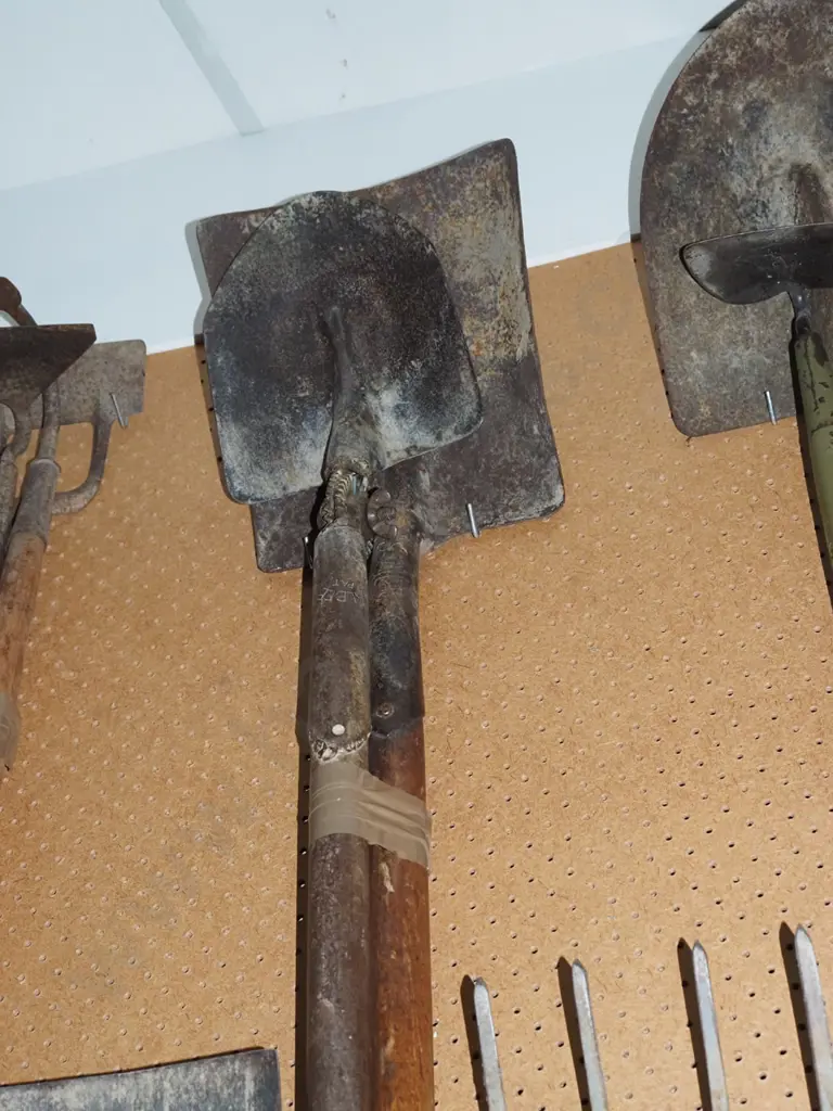 adjustable tilt shovel, wide mouth shovel Image 1++