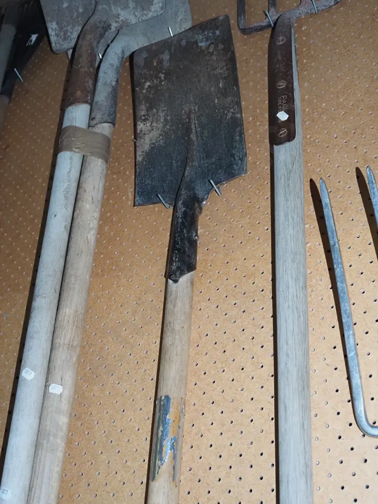 garden spade Image 1++