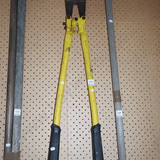 pair of large bolt cutters