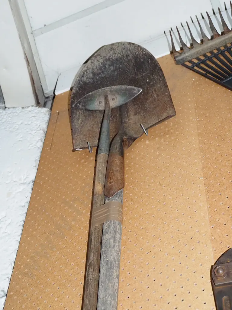 shovel, aeroplane hoe Image 1++