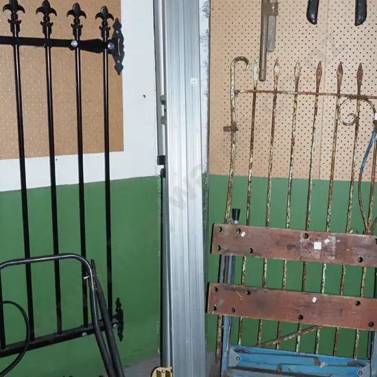 Dewalt drop saw stand with accessories