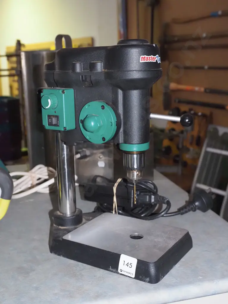 small Master Tools hobby drill press - need chuck Image 1++