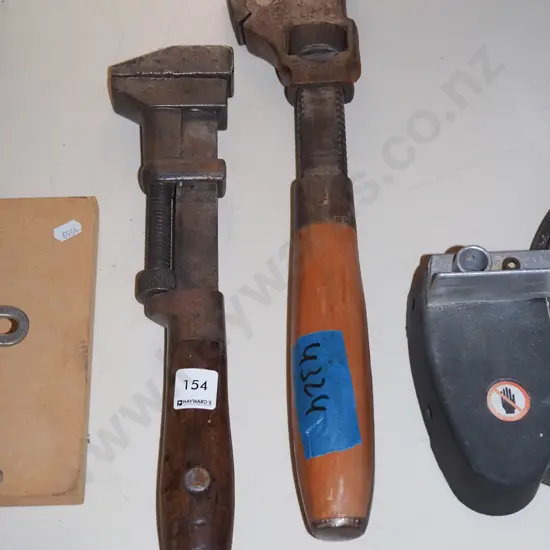 2x vintage adjustable wrenches