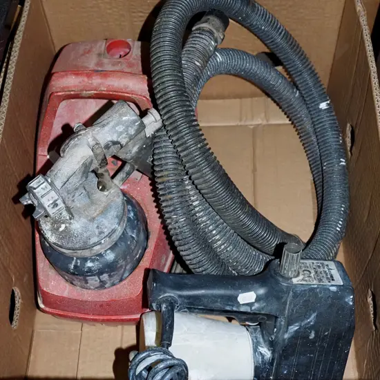 box; Little Beaver paint sprayer