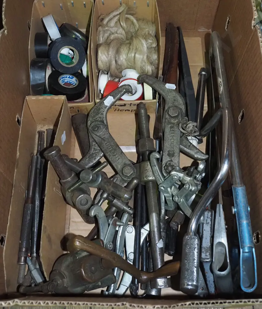 box; hand saws, insulation tape, spring clamps etc Image 1++