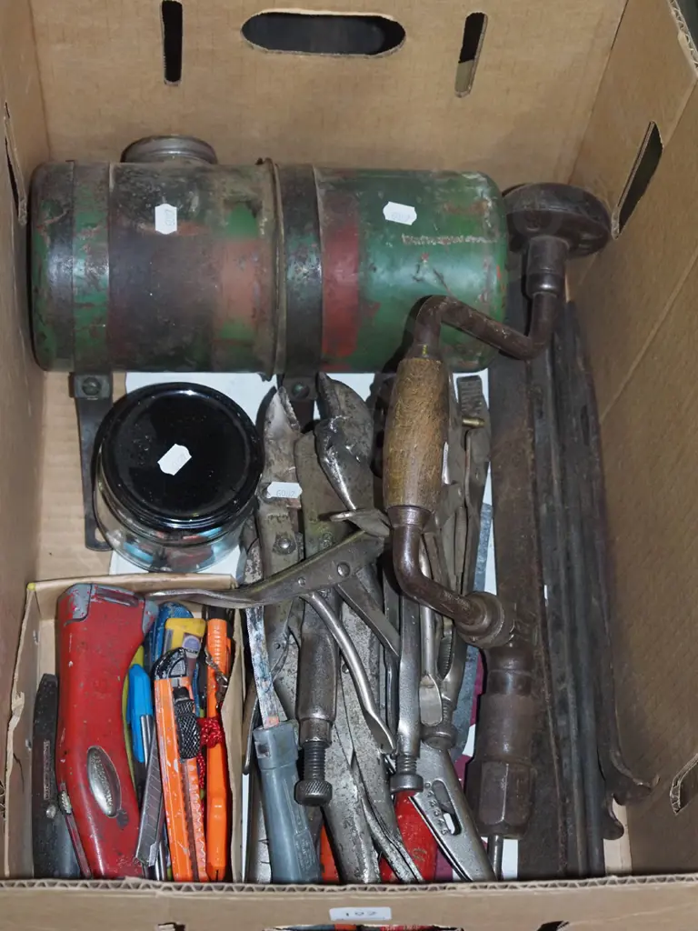 box; tyre levers, craft knives, vice grips etc Image 1++