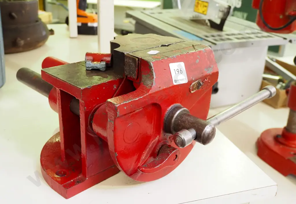 quick release engineer's vice Image 1++