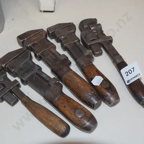 5x small vintage adjustable wrenches