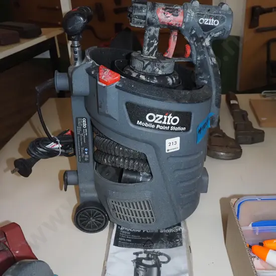 Ozito mobile paint station