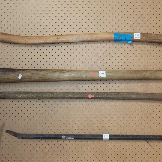 grubber, small digging bar - red dots