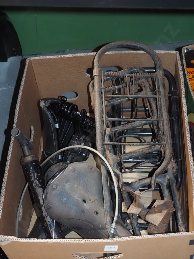 box; vintage bicycle parts Image 1++