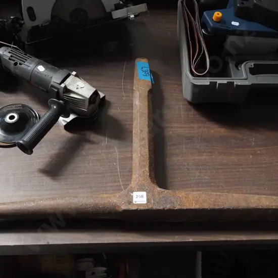 large blacksmith's hardy W890