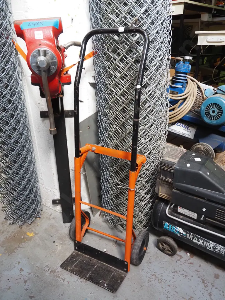 combination sack barrow/trolley Image 1++