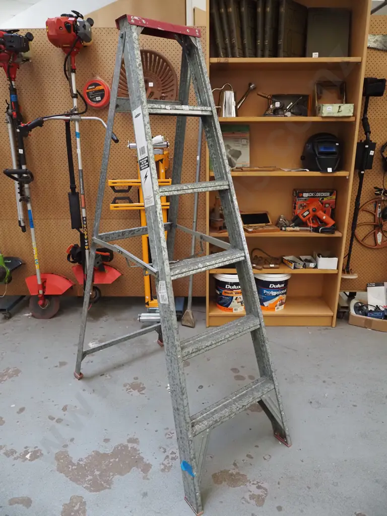 galvanised metal 5 step ladder Image 1++