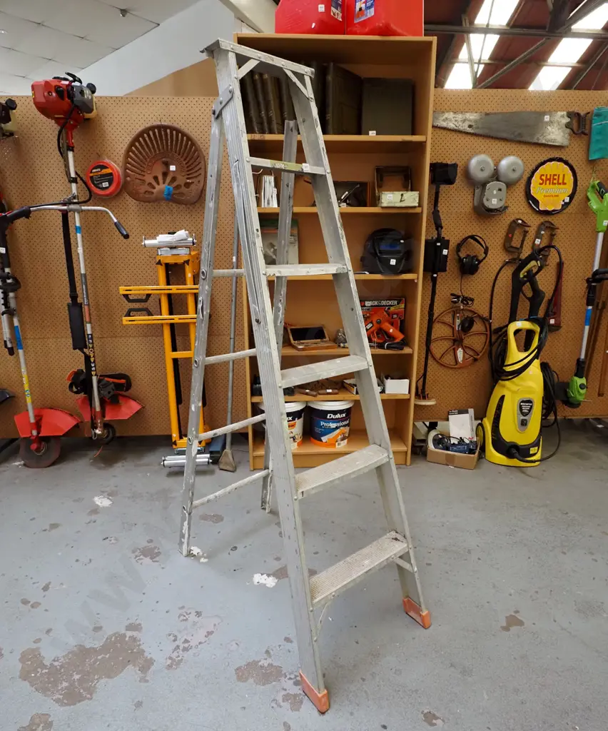alloy 5 step ladder Image 1++